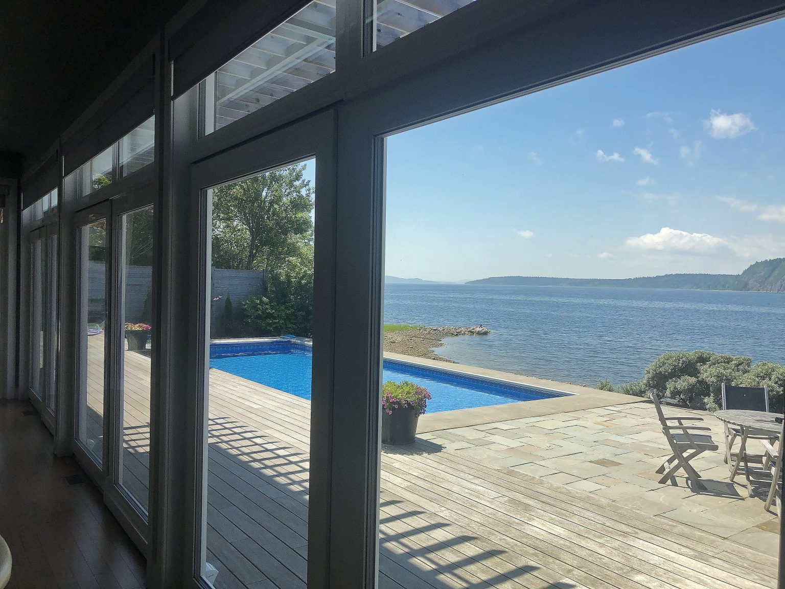 SOLDExperience the Extraordinary! Luxury Panoramic Rothesay Waterfront