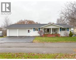 9 Crescent Gardens, hartland, New Brunswick